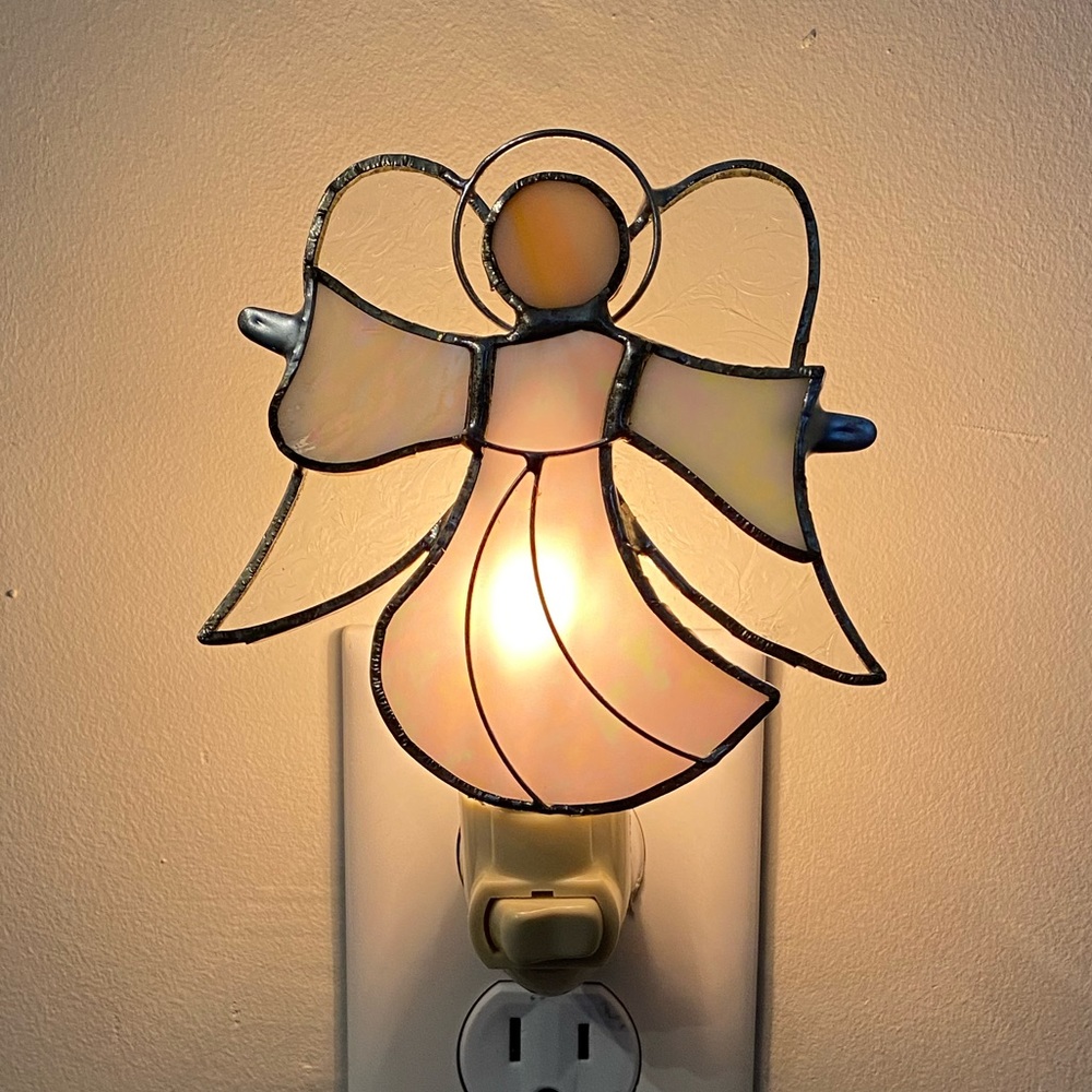 Suncatcher Stained Glass Style Angel Night Light 4” Eagle Fixture White Pearl